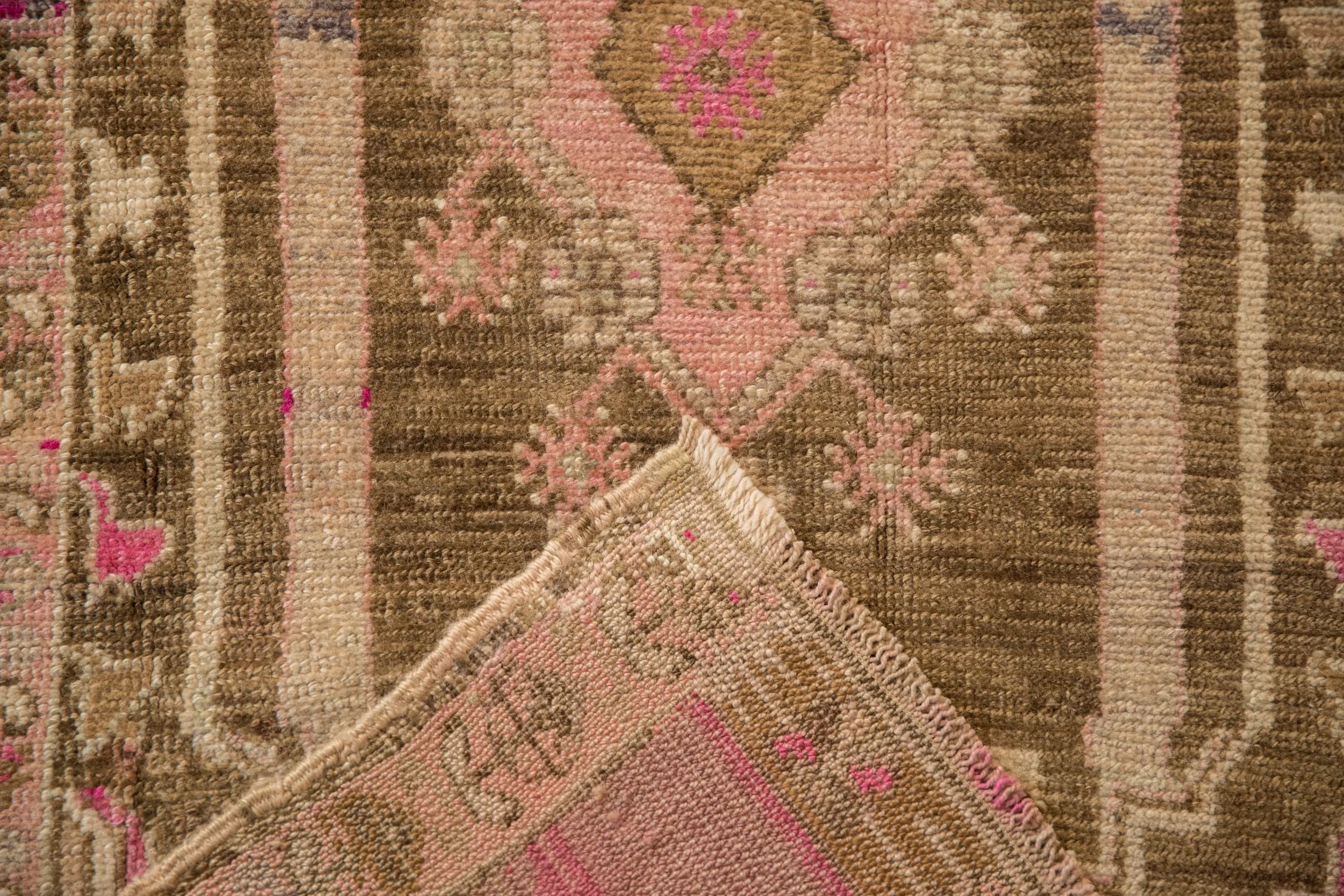 2.5x4.5 Vintage Distressed Oushak Rug
