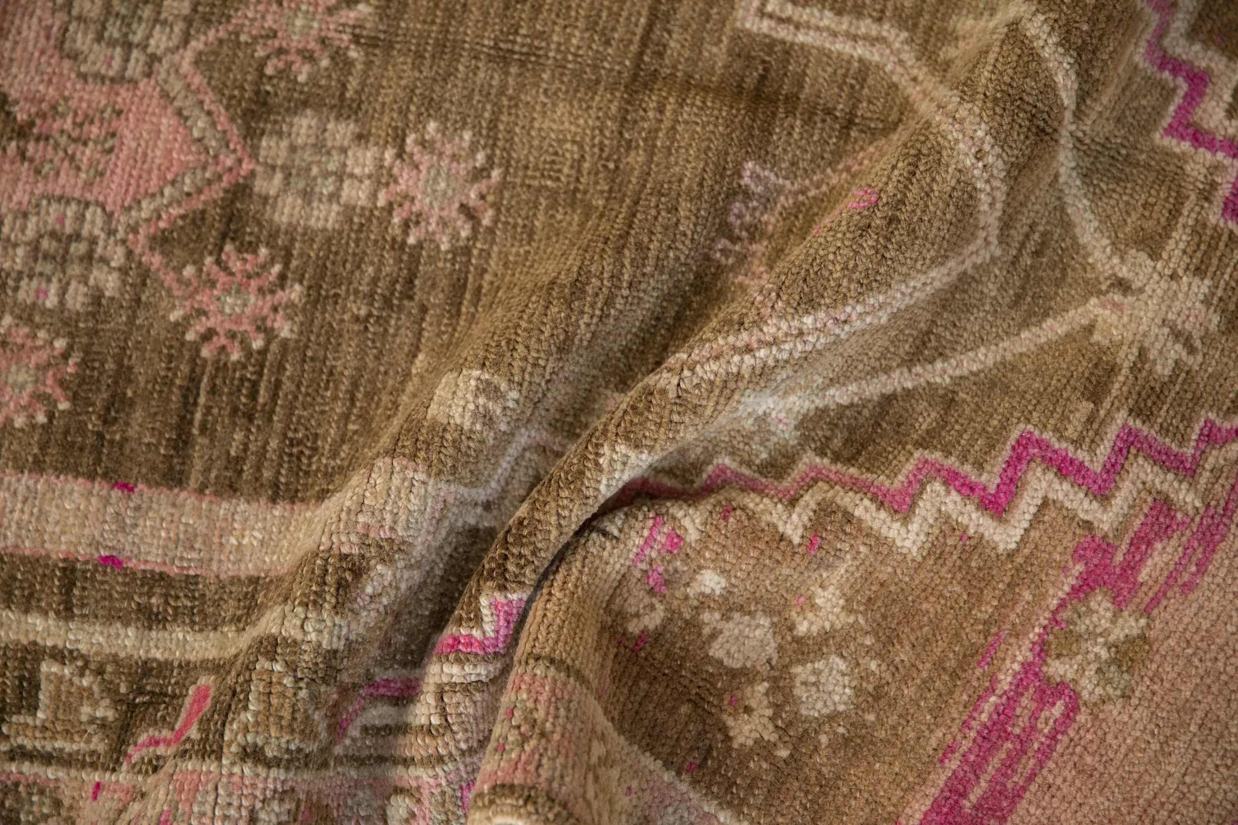 2.5x4.5 Vintage Distressed Oushak Rug