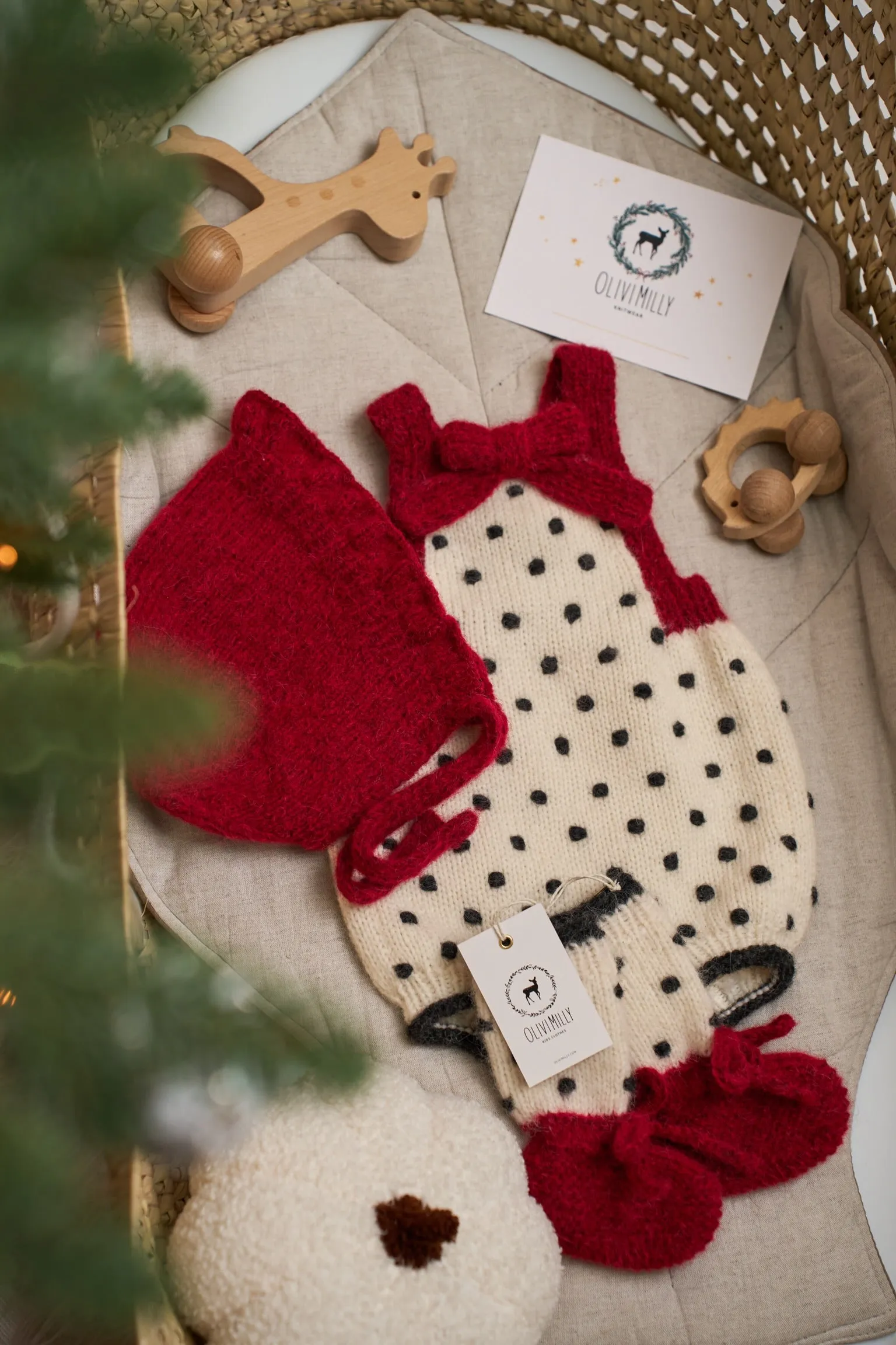 Amelia booties |Red| in stock (6-9m)