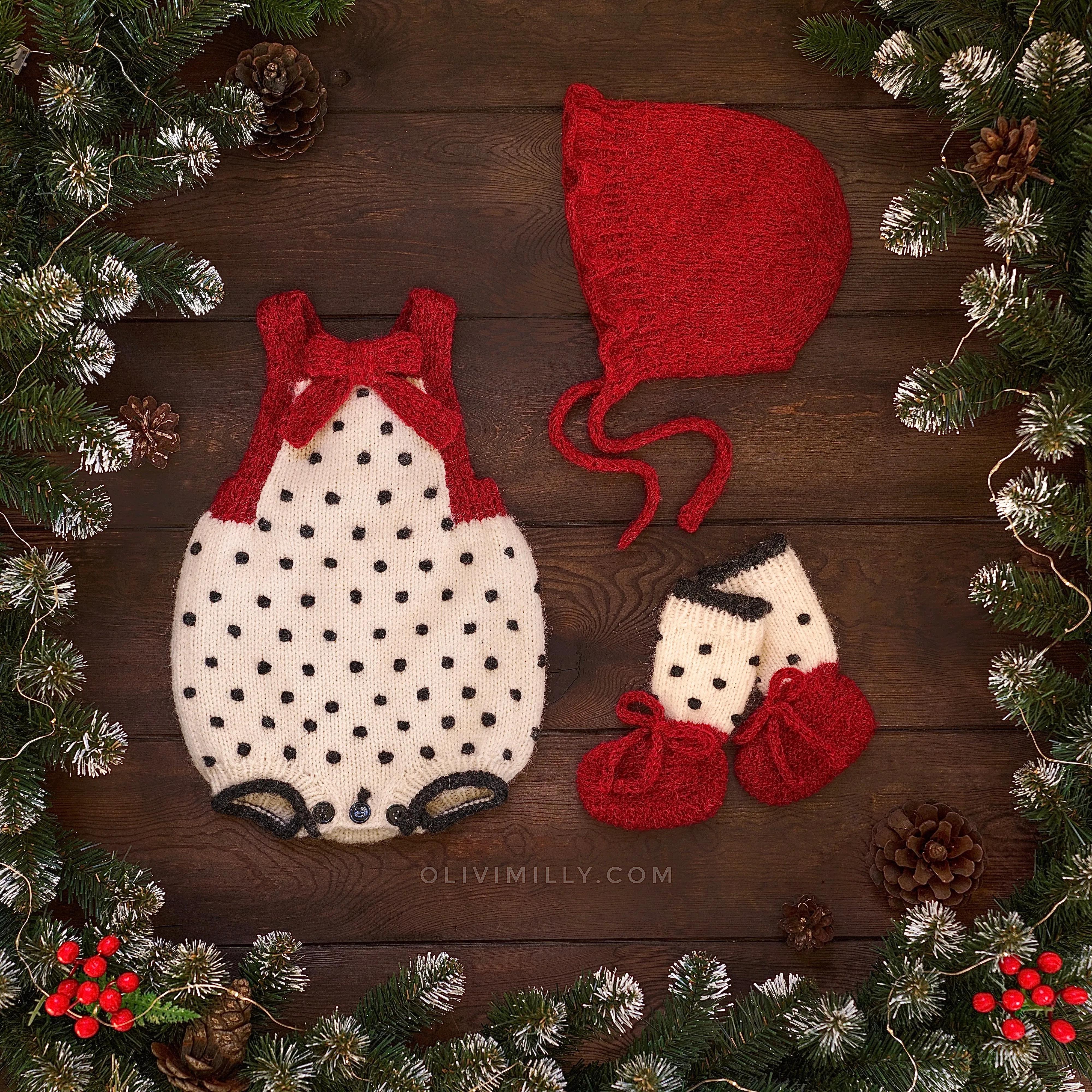 Amelia booties |Red| in stock (6-9m)