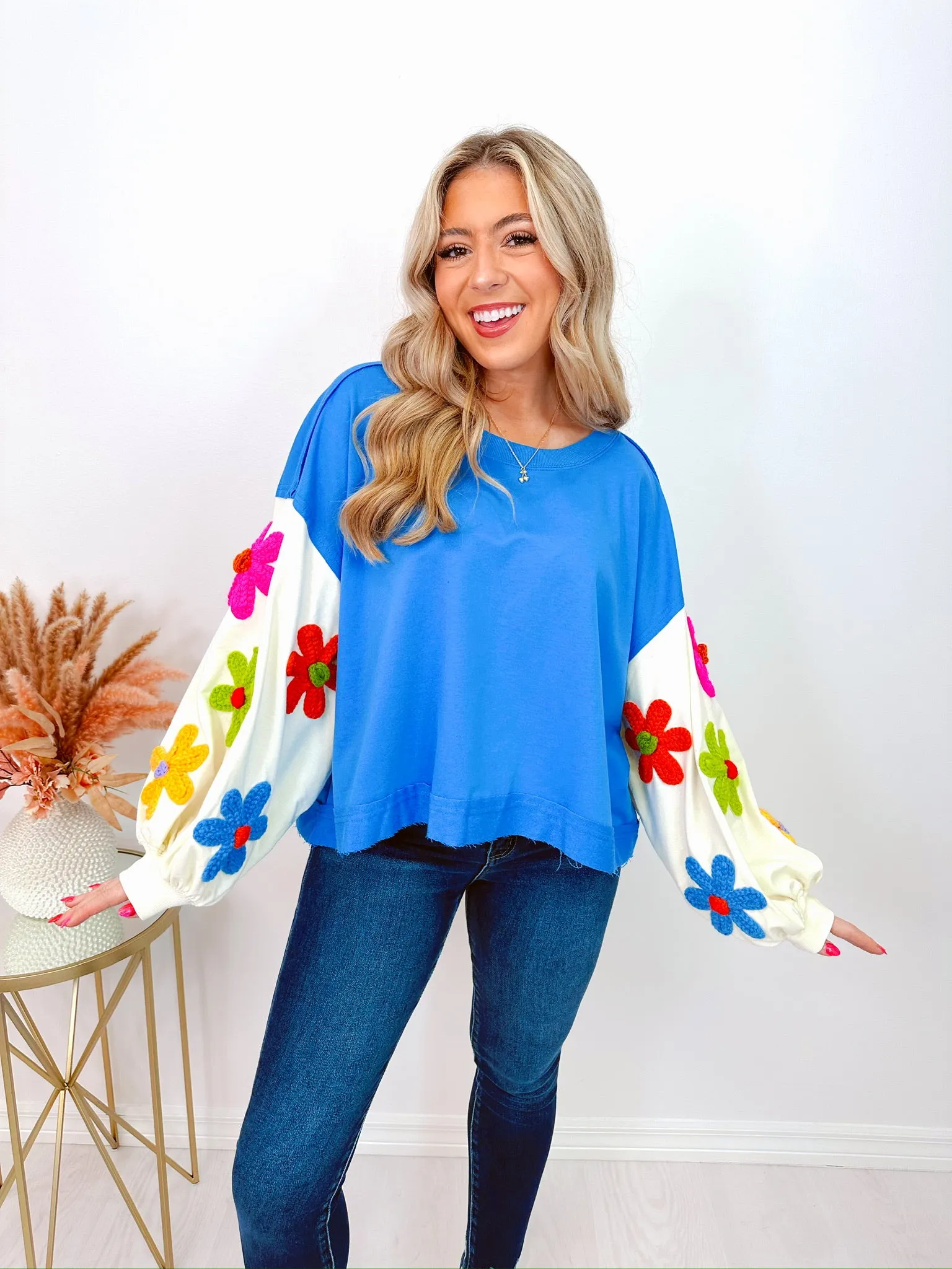 Daisy Crochet Floral Sleeve Top - 2 Colors