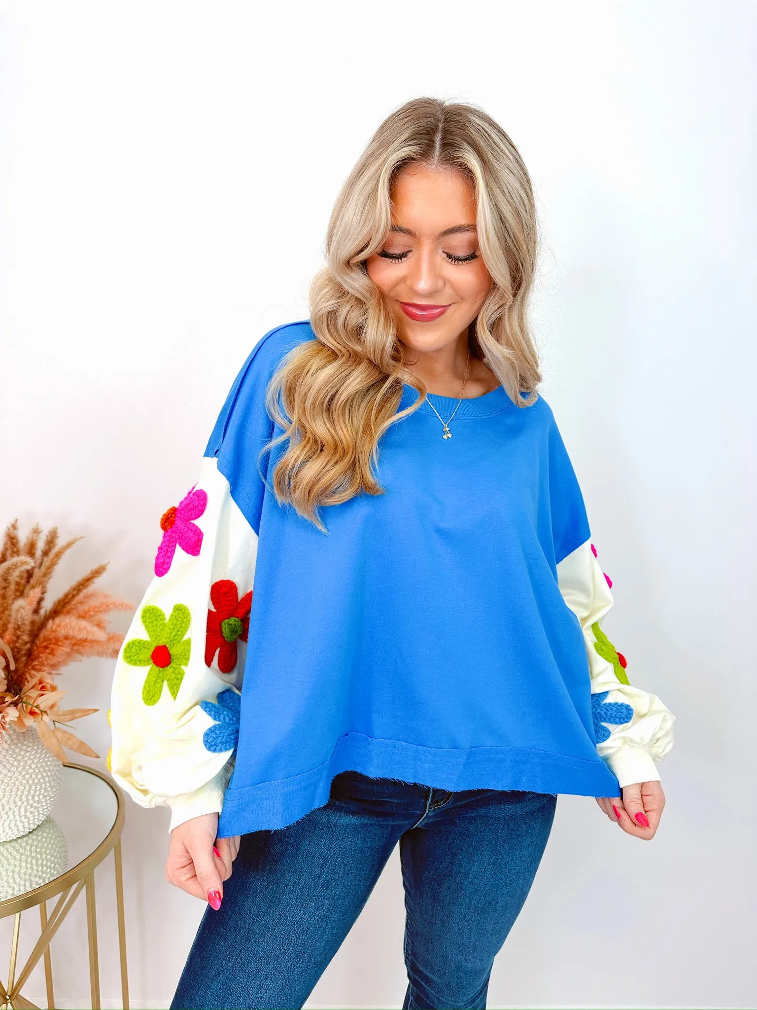 Daisy Crochet Floral Sleeve Top - 2 Colors