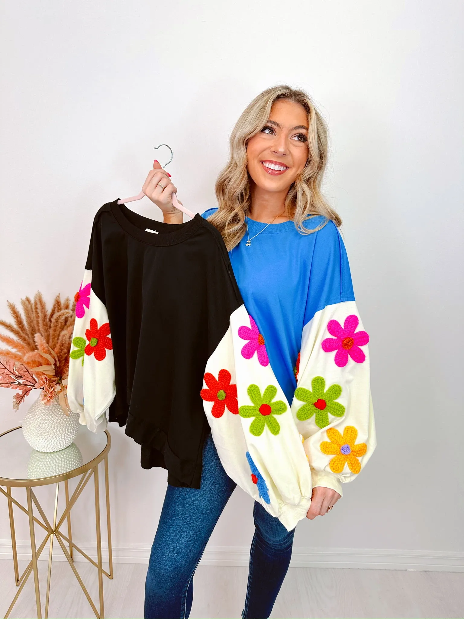 Daisy Crochet Floral Sleeve Top - 2 Colors