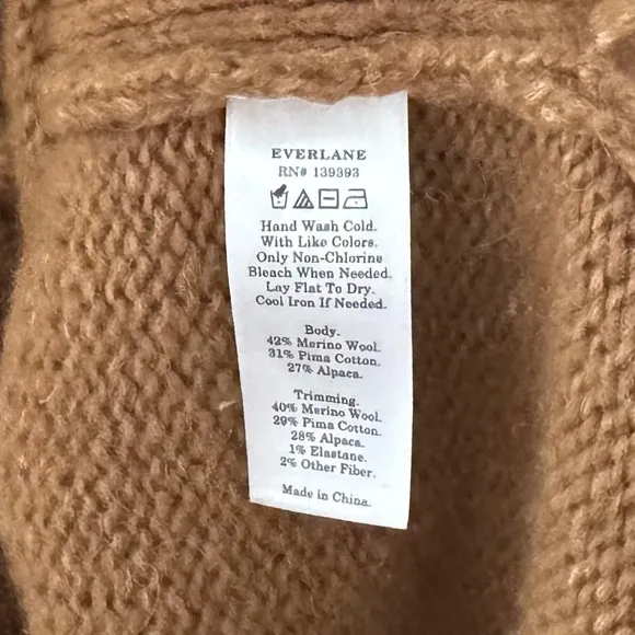 Everlane Cloud Turtleneck Sweater Wool Alpaca Knit Classic Minimalist Tan L
