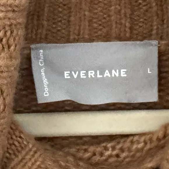 Everlane Cloud Turtleneck Sweater Wool Alpaca Knit Classic Minimalist Tan L