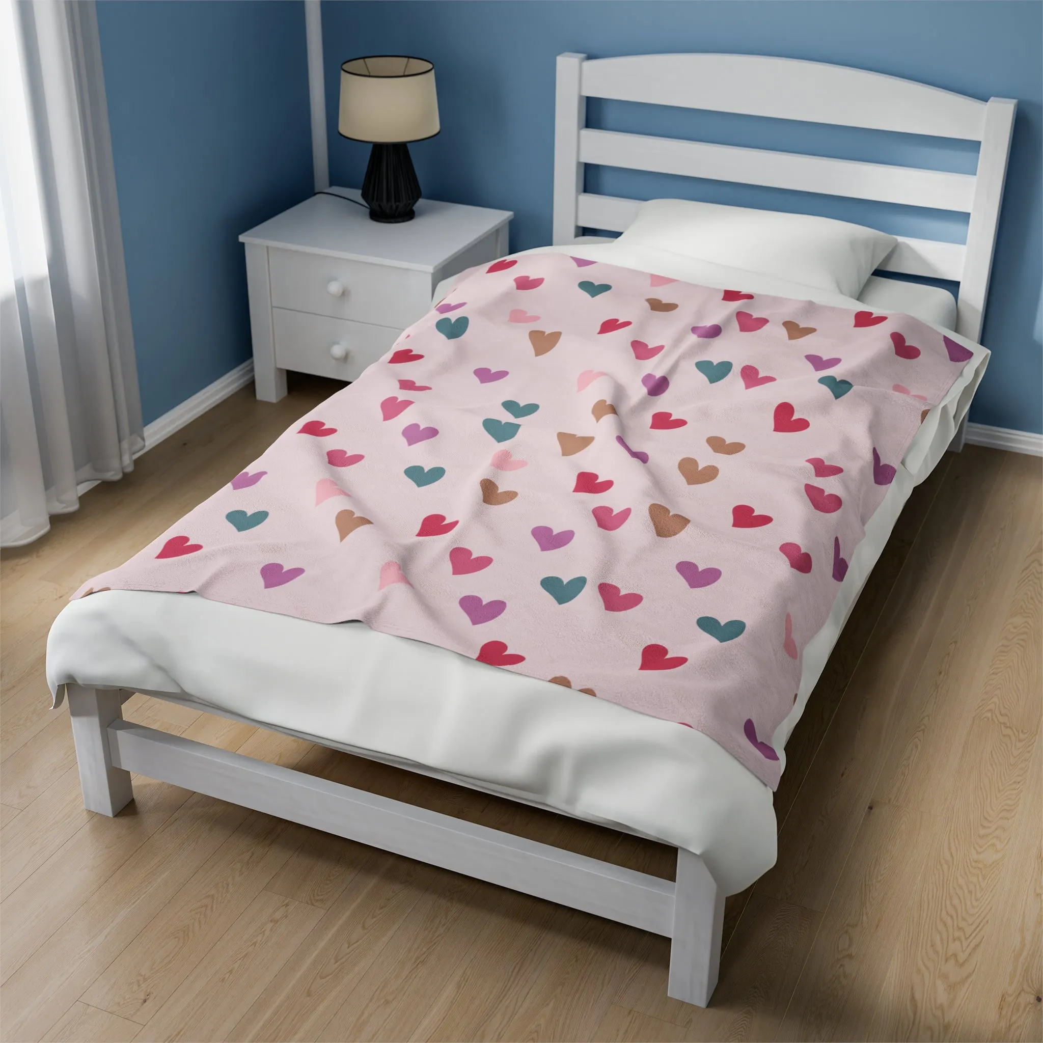 Heart Printed Plush Cozy Throw Blanket