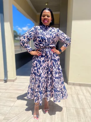 La Moda 2pc Set Mid Skirt Long  Sleeve Top with Button suitable for all occasions Price: R300 Size: L-5XL