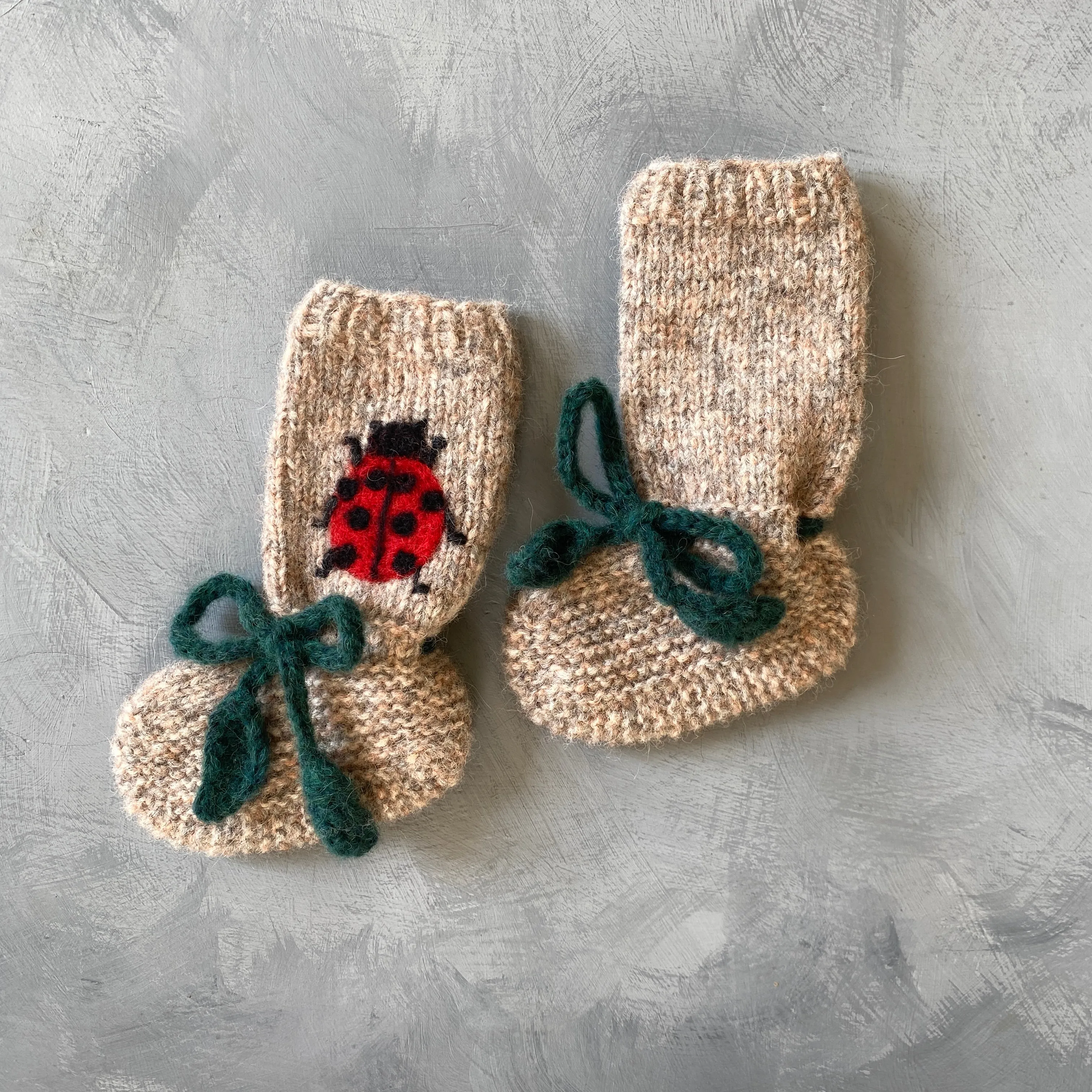 Ladybug Booties | Beigebrown