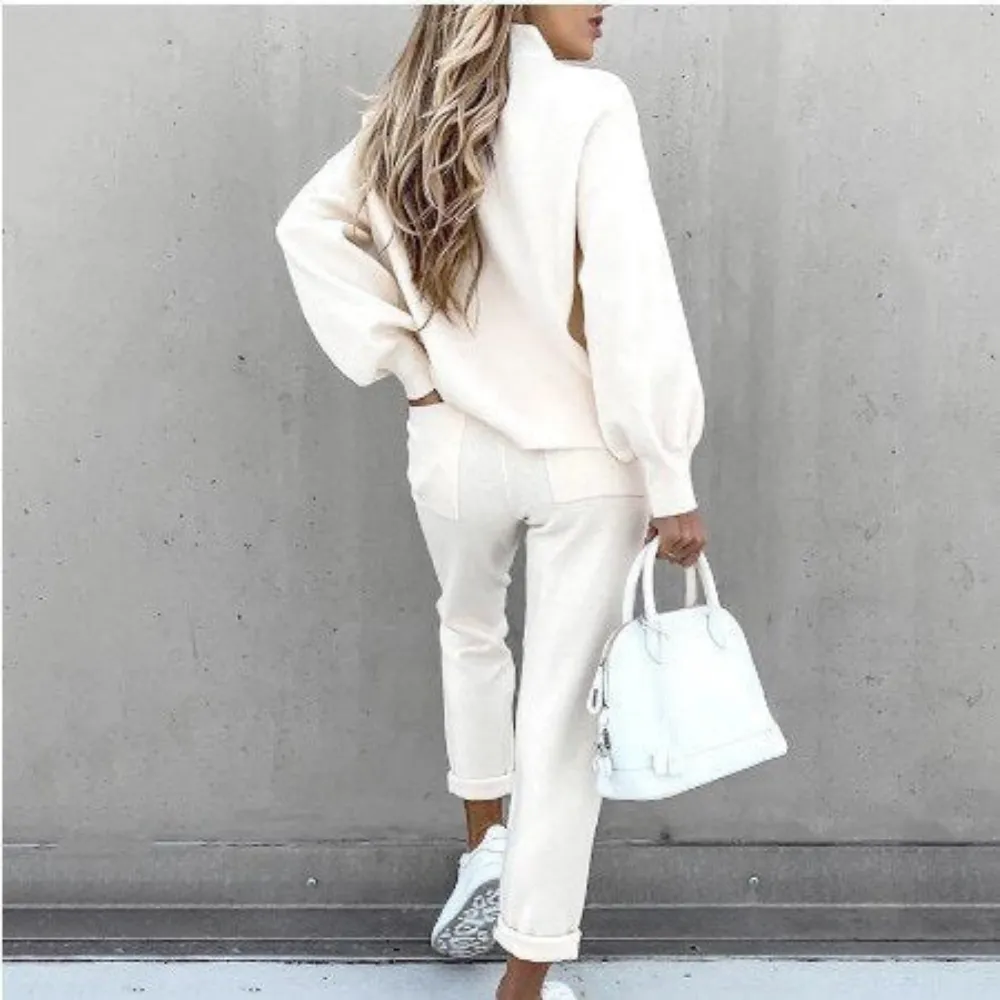 LEAI - Zweiteiliges Lounge-Set in Creme – Komfort trifft Chic