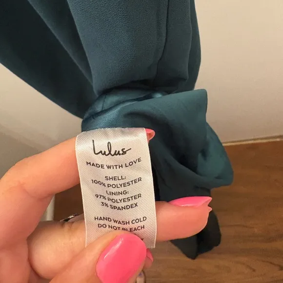 Lulus Captured Your Heart Hunter Green Halter Maxi Dress NWOT Size Small Slit