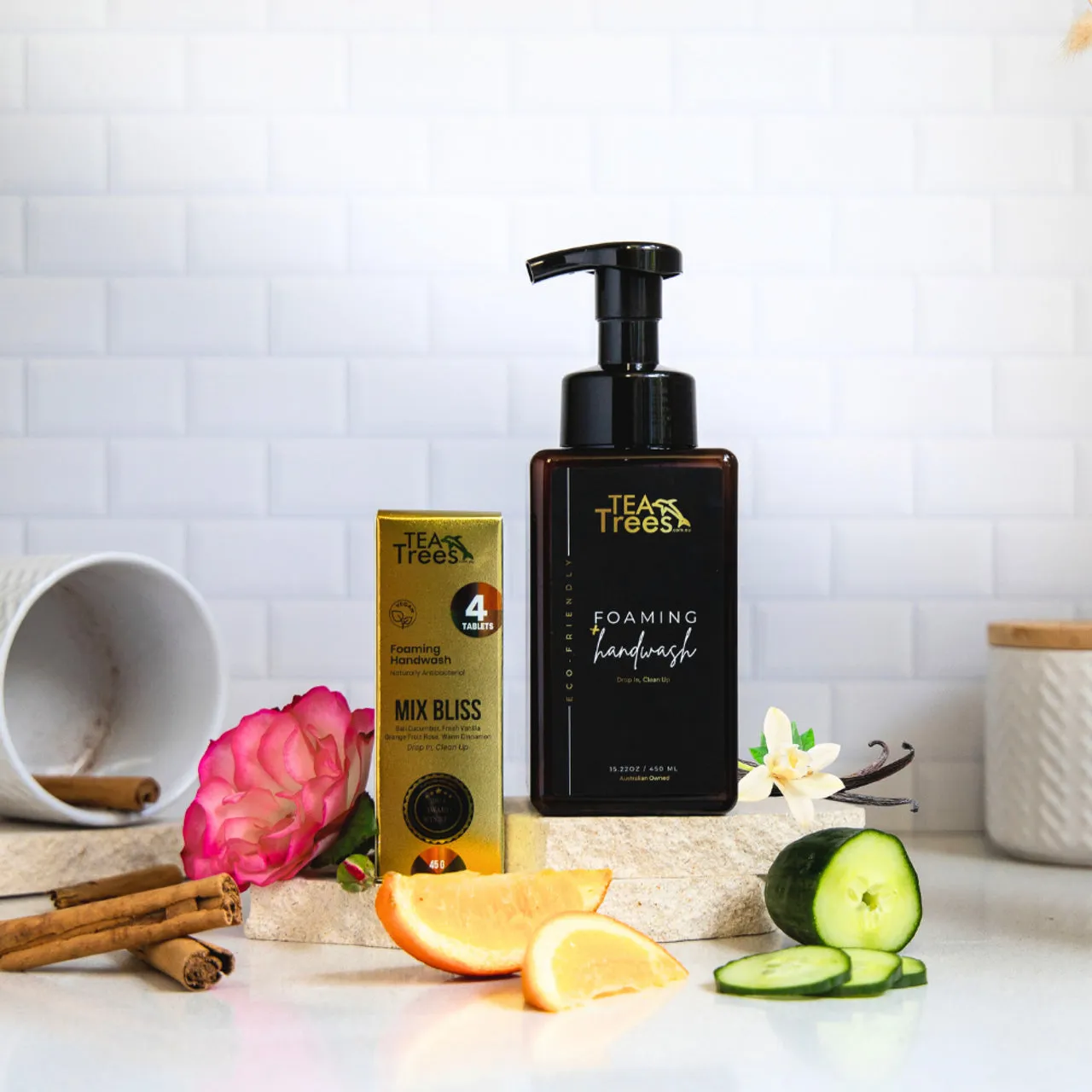 Mix Bliss Foaming Handwash Bottle   4 Refill Tablets - Naturally Anti-Bacterial Vegan-Friendly