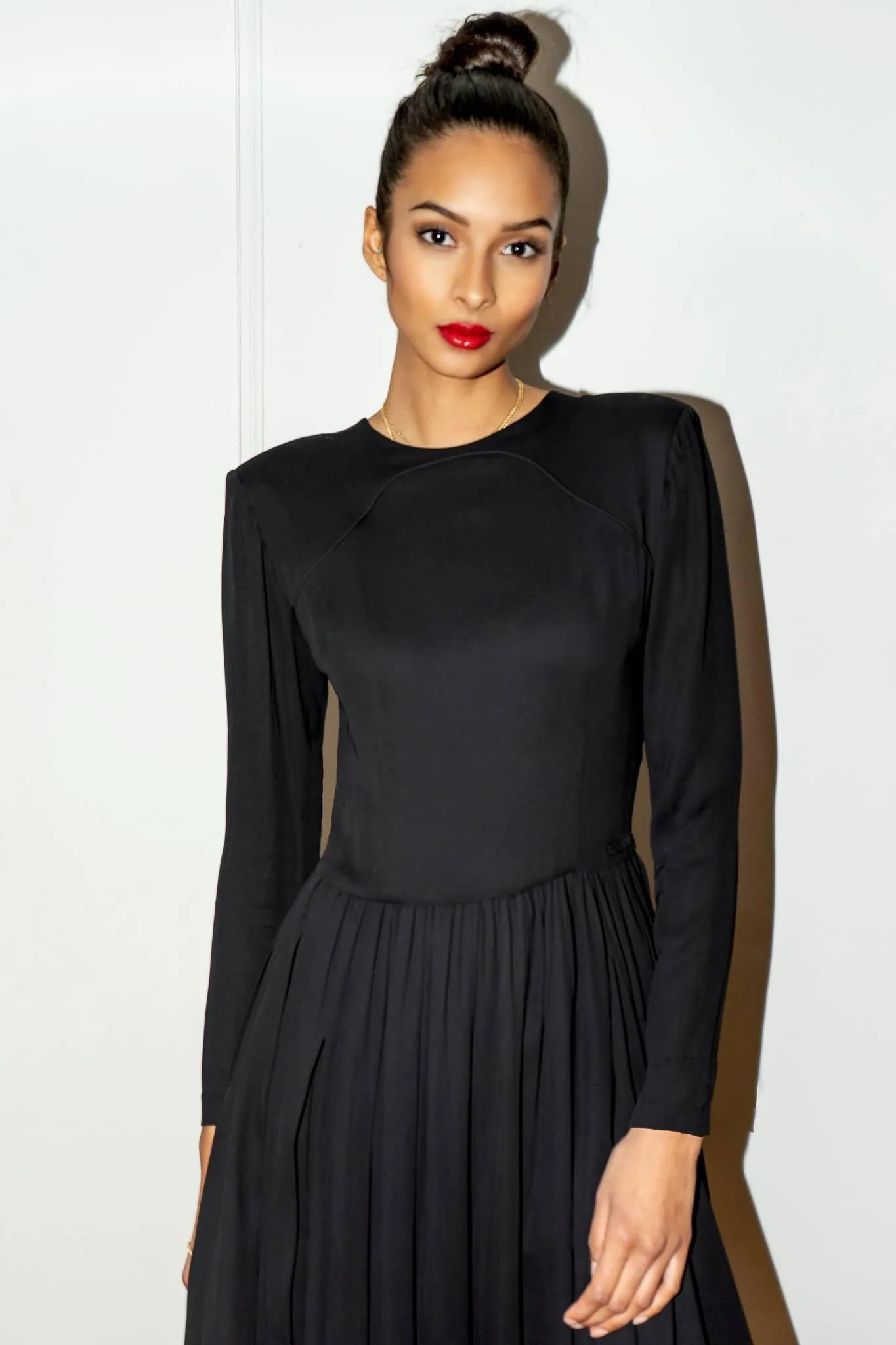 MODEL 18 - ORANE - BLACK DRESS