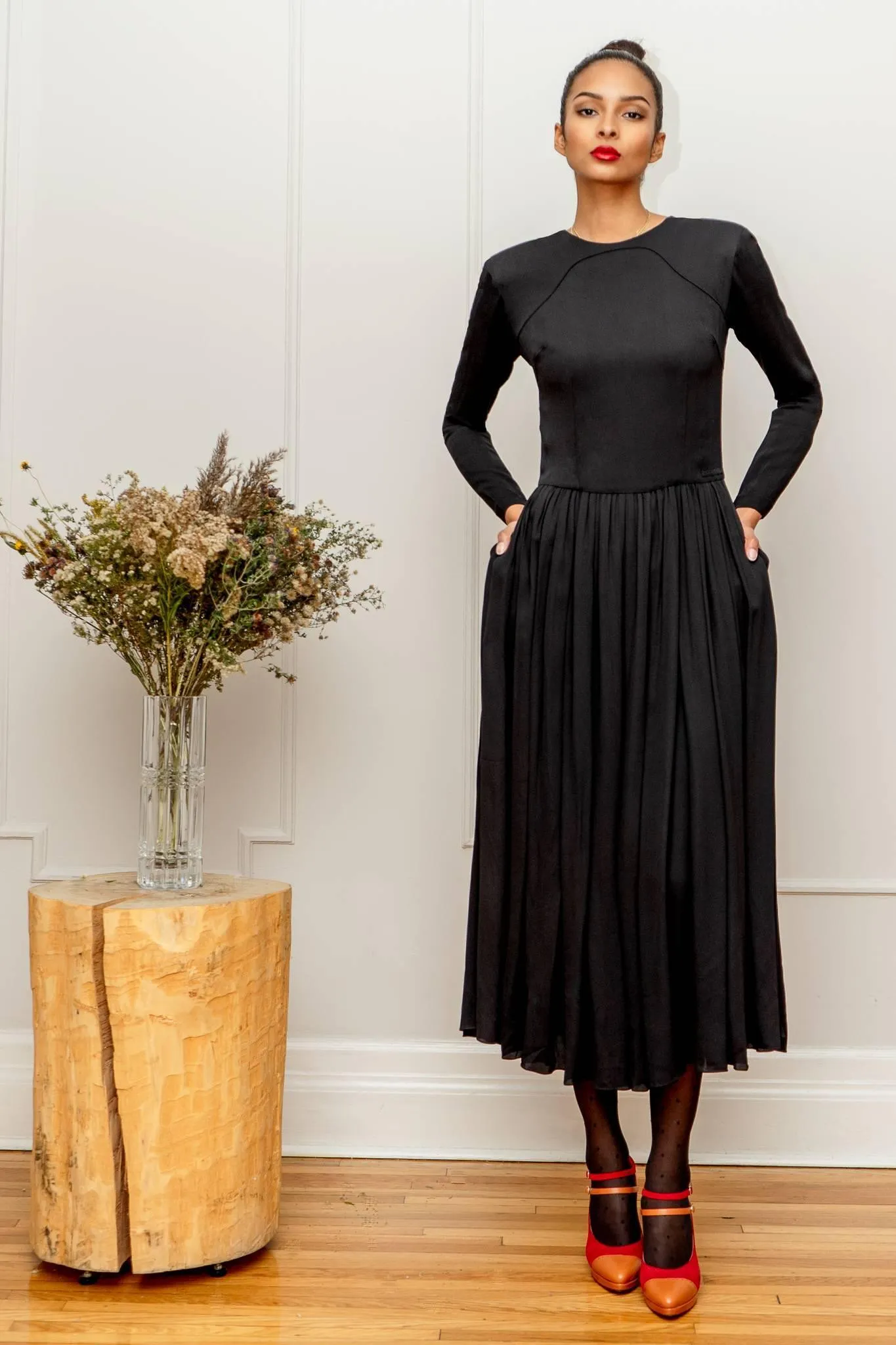 MODEL 18 - ORANE - BLACK DRESS