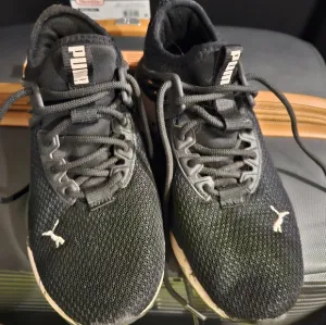 Puma sneakers