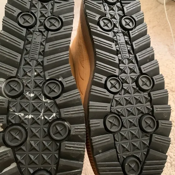 Puma sneakers