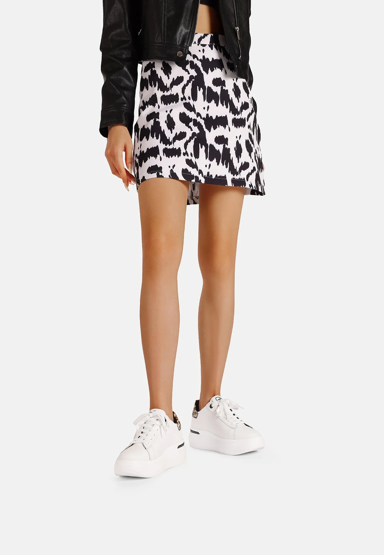 Sneakers in vera pelle QH8003
