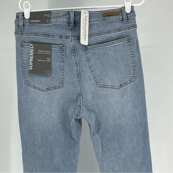 SOFT SURRONDINGS NWT SUPERMELY SOFT HIGH RISE SKINNY SOFT DENIM JEANS AMARYLLIS