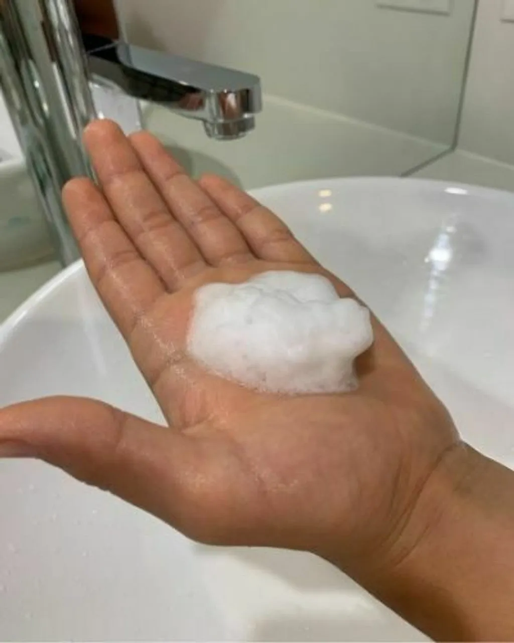 Warm Cinnamon Foaming Handwash Bottle   4 Refill Tablets - Naturally Anti-Bacterial (Vegan)