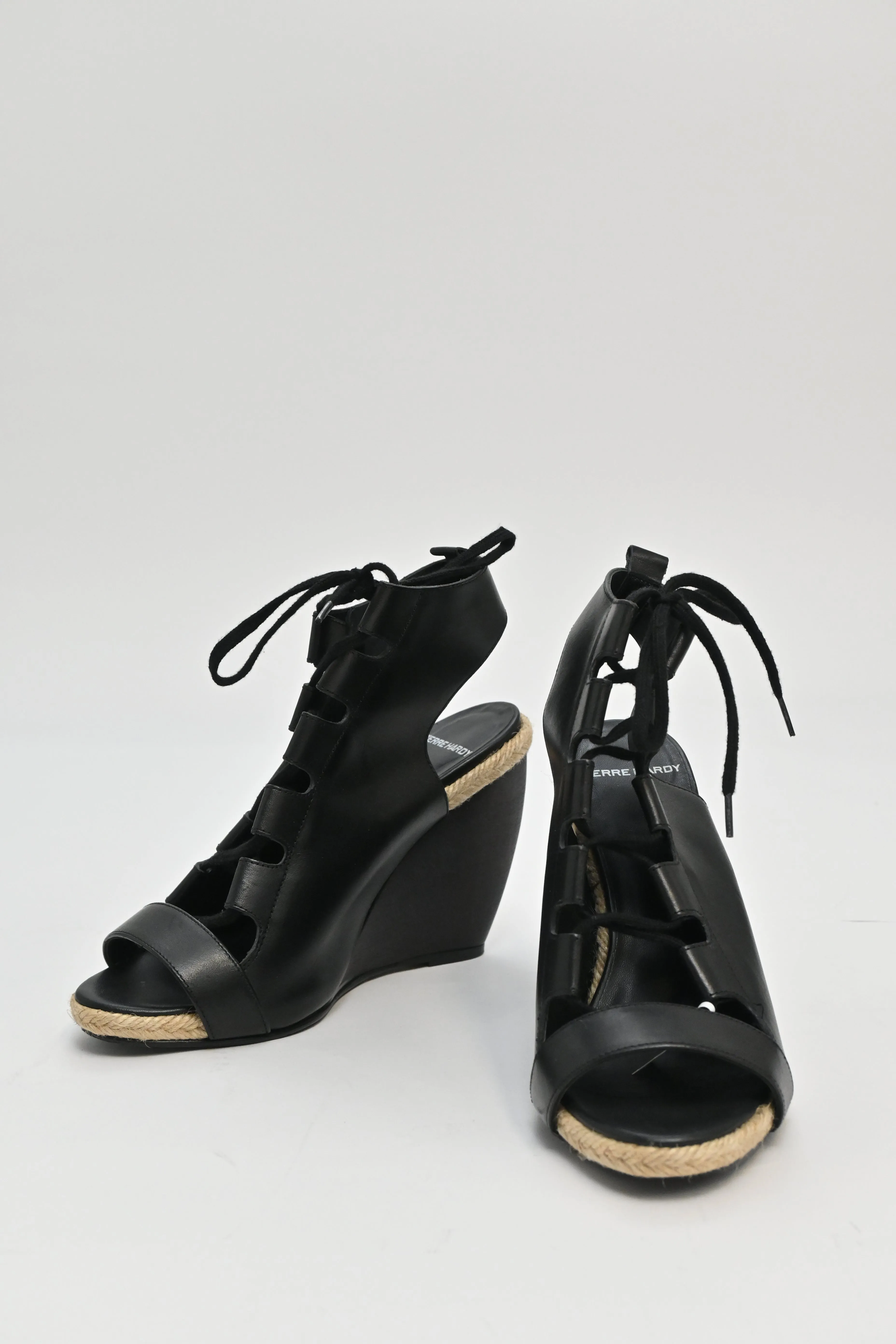 [WS6847] Pierre Hardy | Wedge Platforms